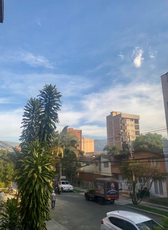 Genial apartamento, cerca a la estación floresta con buena vista