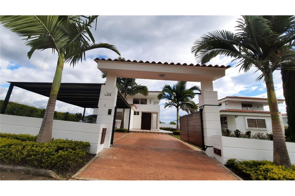 VENTA CASA CAMPESTRE. FUSAGASUGÁ 1.092m2