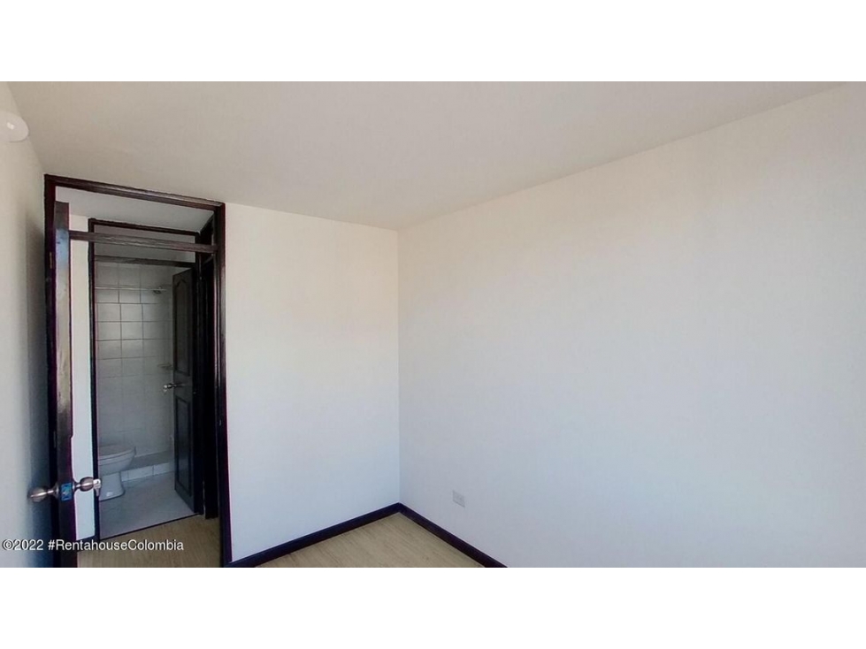 Apartamento en  Las Brisas(Bogota) RAH CO: 22-3068