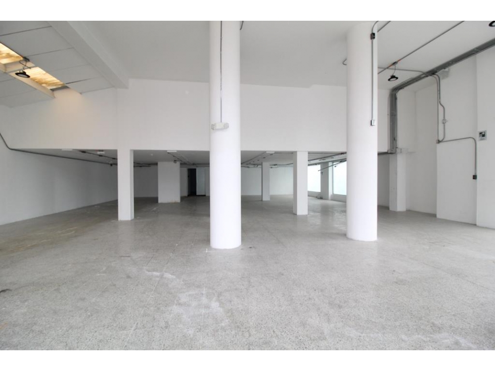 Local/lote Santa Bárbara: 401m2 construidos, lote 600m2