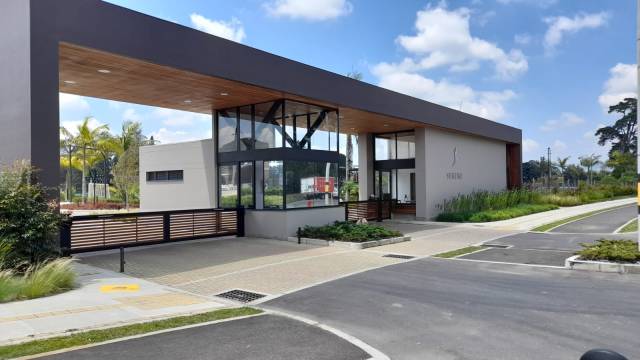 Lote en Urbanización Sereno en LLanoGrande